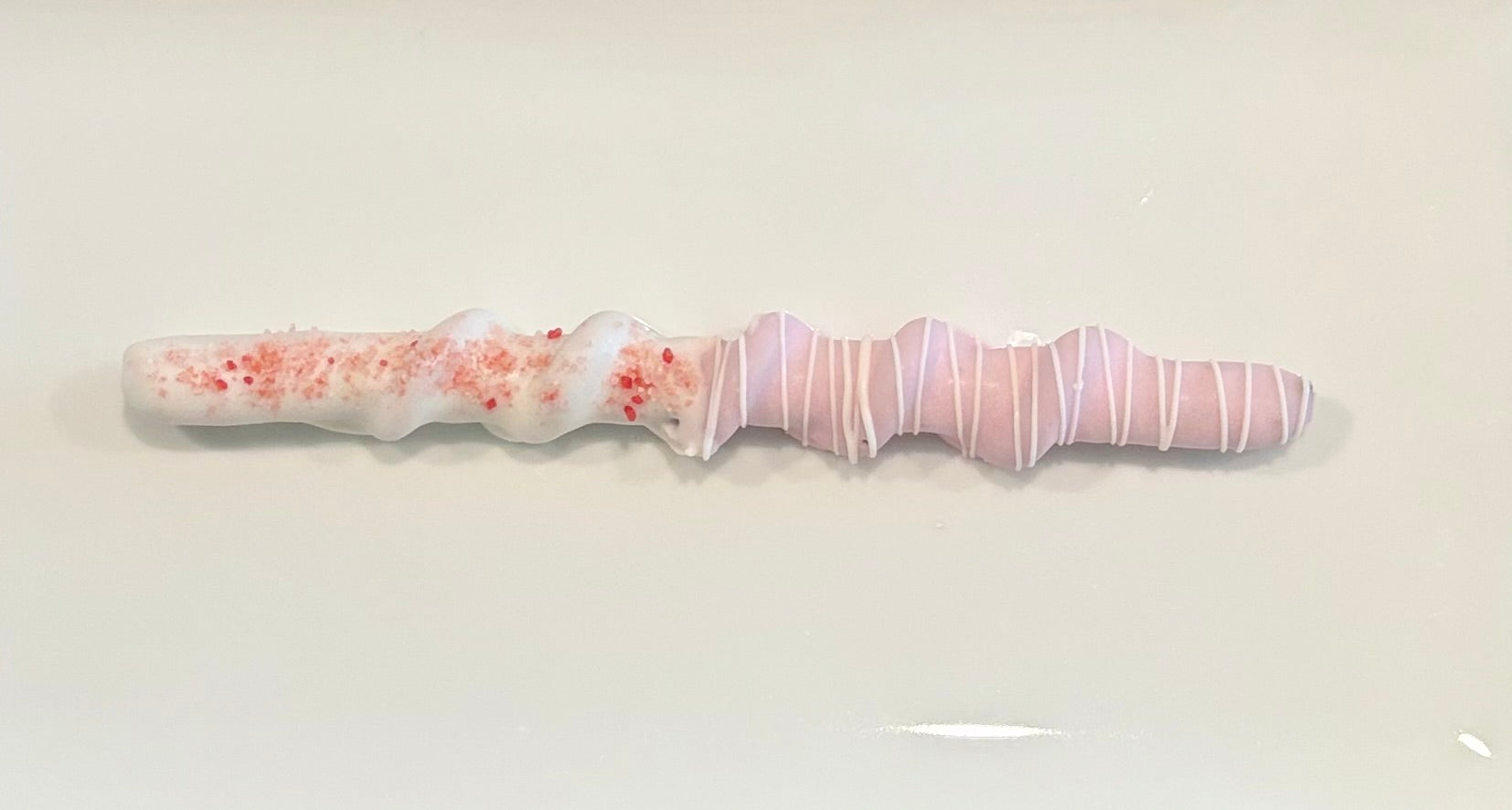 Strawberry Caramel Pretzel Rod